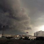 กรมอุตุฯ เตือนมรสุม ฝนถล่ม 45 จังหวัด กทม. อ่วม! ร้อยละ 60 ของพื้นที่