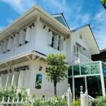จากบ้านเก่า 100 ปี สู่ร้านอาหารไทย วนิดา ย่านถนนจันทน์ เสิร์ฟความอร่อยกว่า 100 เมนู