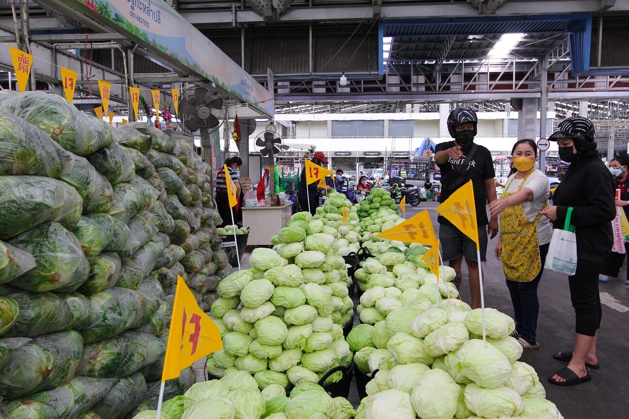 บรรยากาศการซื้อขายคลังผักเจ