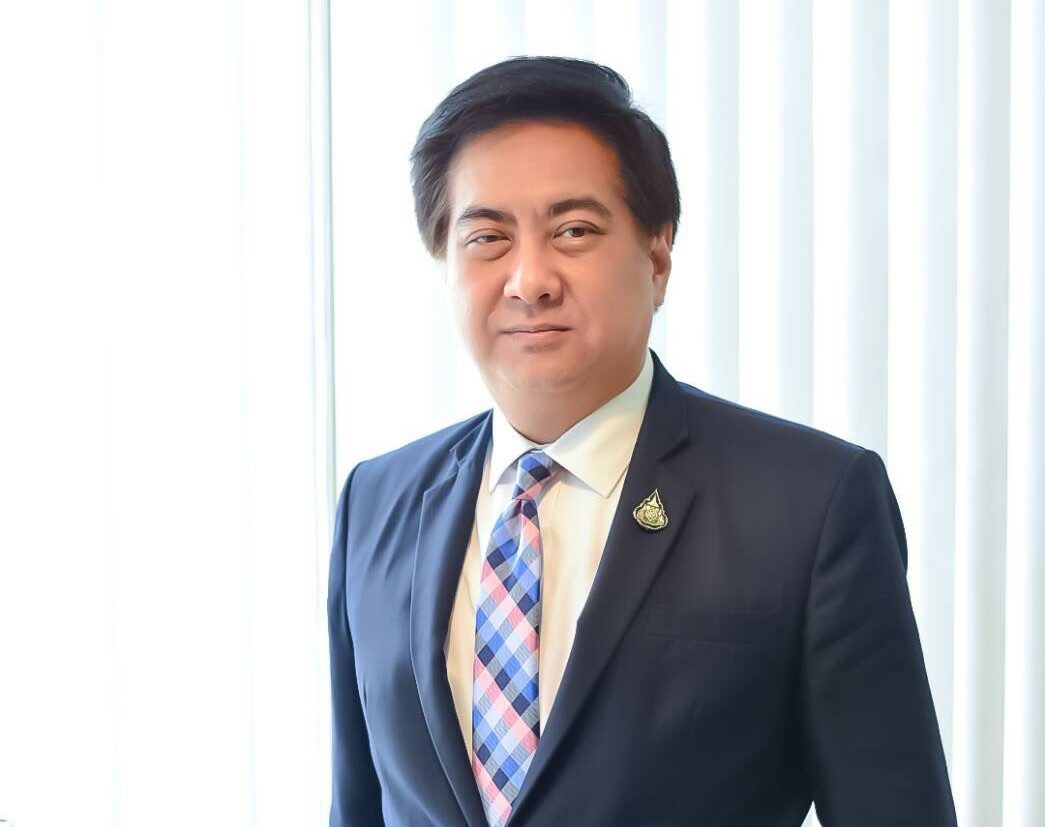 นายวีระพงศ์ มาลัย ผู้อำนวยการสำนักงานส่งเสริมวิสาหกิจขนาดกลางและขนาดย่อม (สสว.)