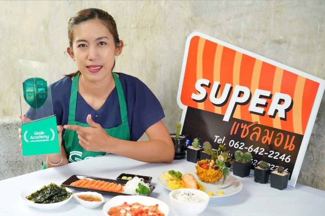 คุณสิ-สิริพร บัวงาม หรือ ครูสิ ของเด็กๆ เจ้าของร้าน “Super แซลมอน” 