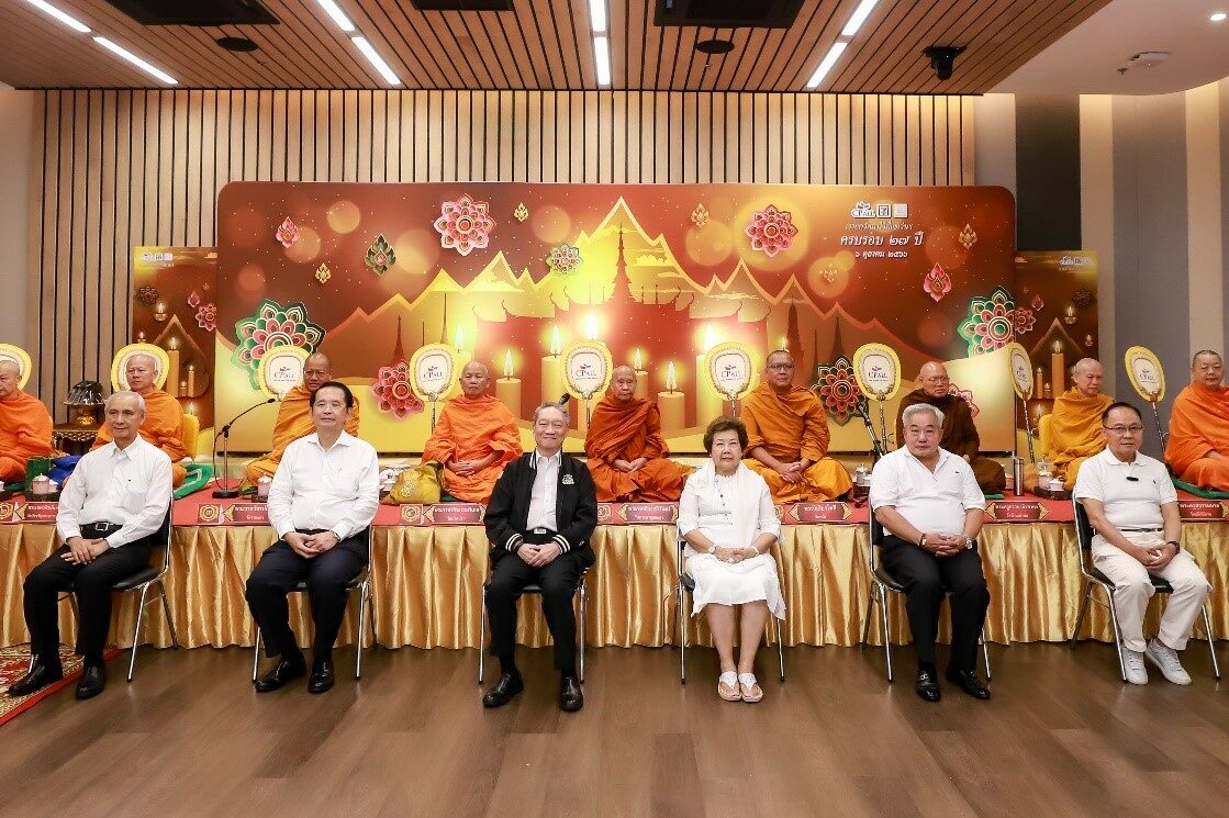 ครบรอบ 27 ปี “เรายกวัดมาไว้ที่เซเว่นฯ” ทำบุญถวายสลากภัต 9 วัด 9 เจ้าอาวาส