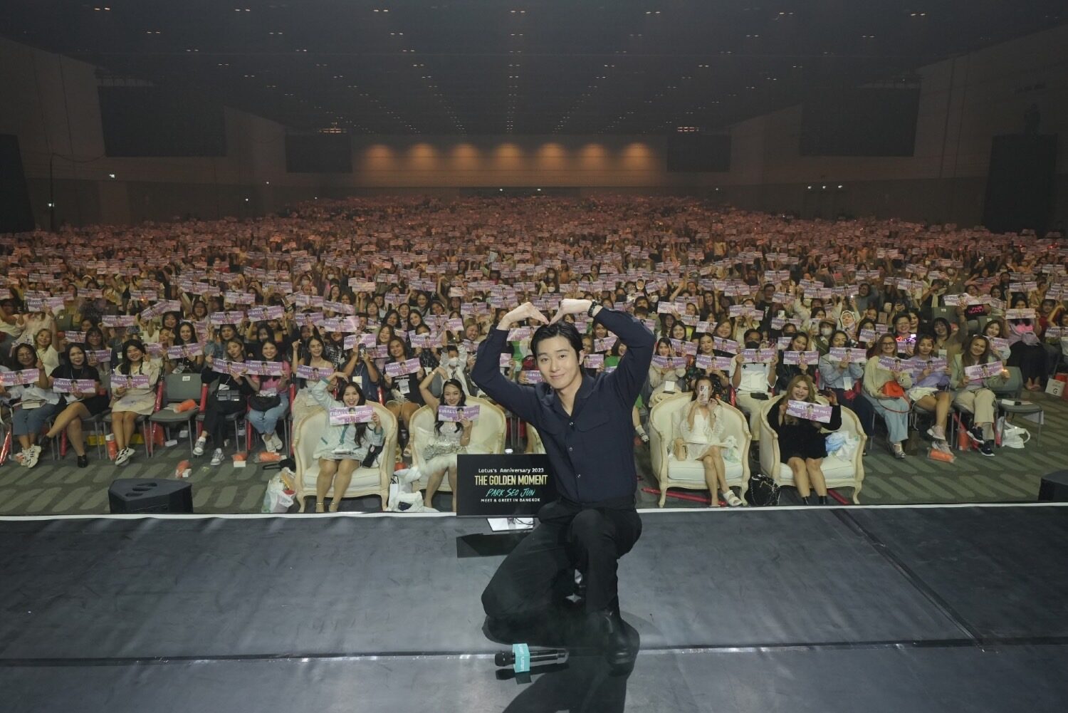 โลตัส ฉลองความสำเร็จกับกิจกรรม Meet & Greet ฟินไม่พักกับ ‘พัคซอจุน’