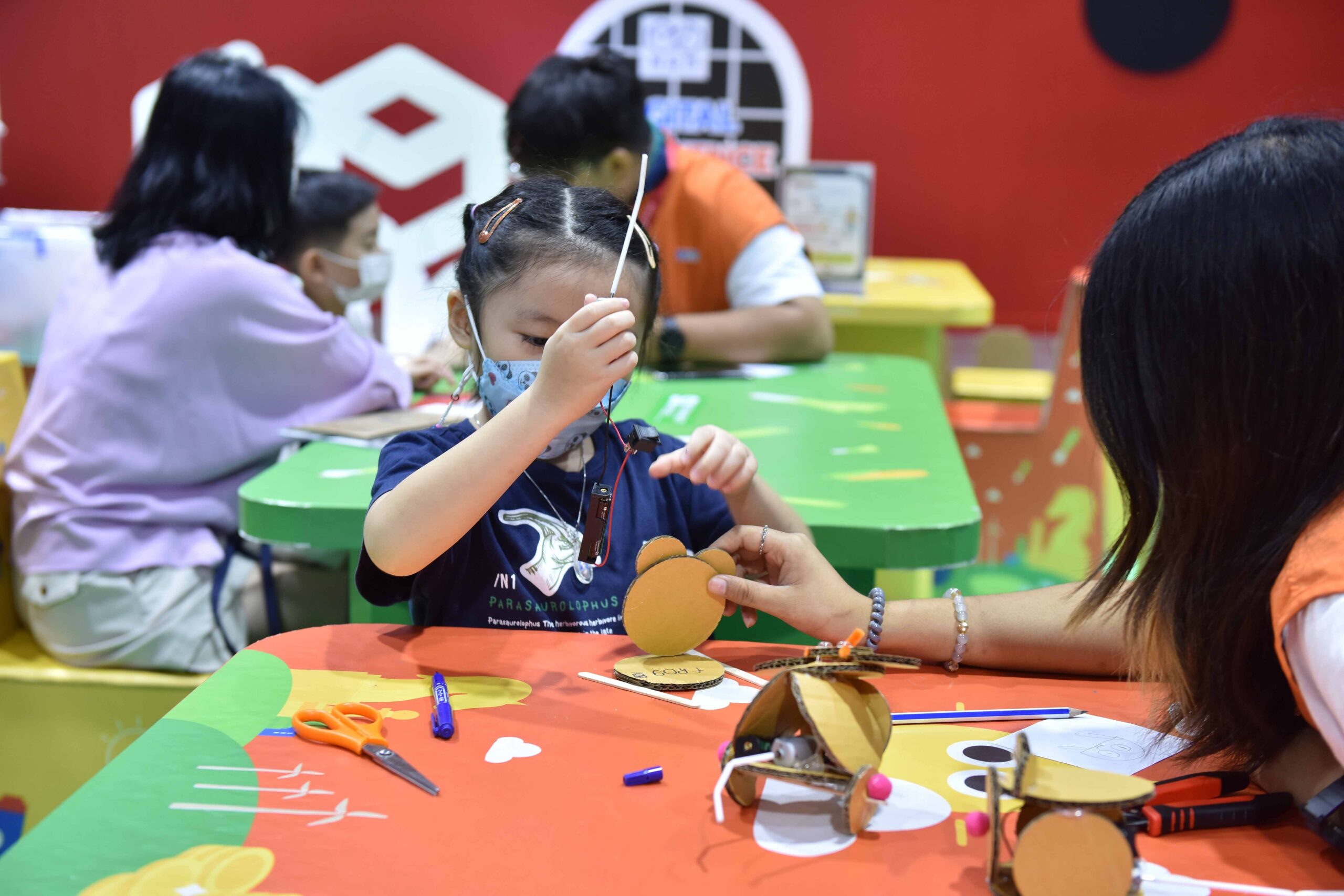 SX KIDS ZONE ชวนน้องๆ เล่นสนุก ทดลอง เรียนรู้ ช่วยกู้โลก ในงาน SX 2024