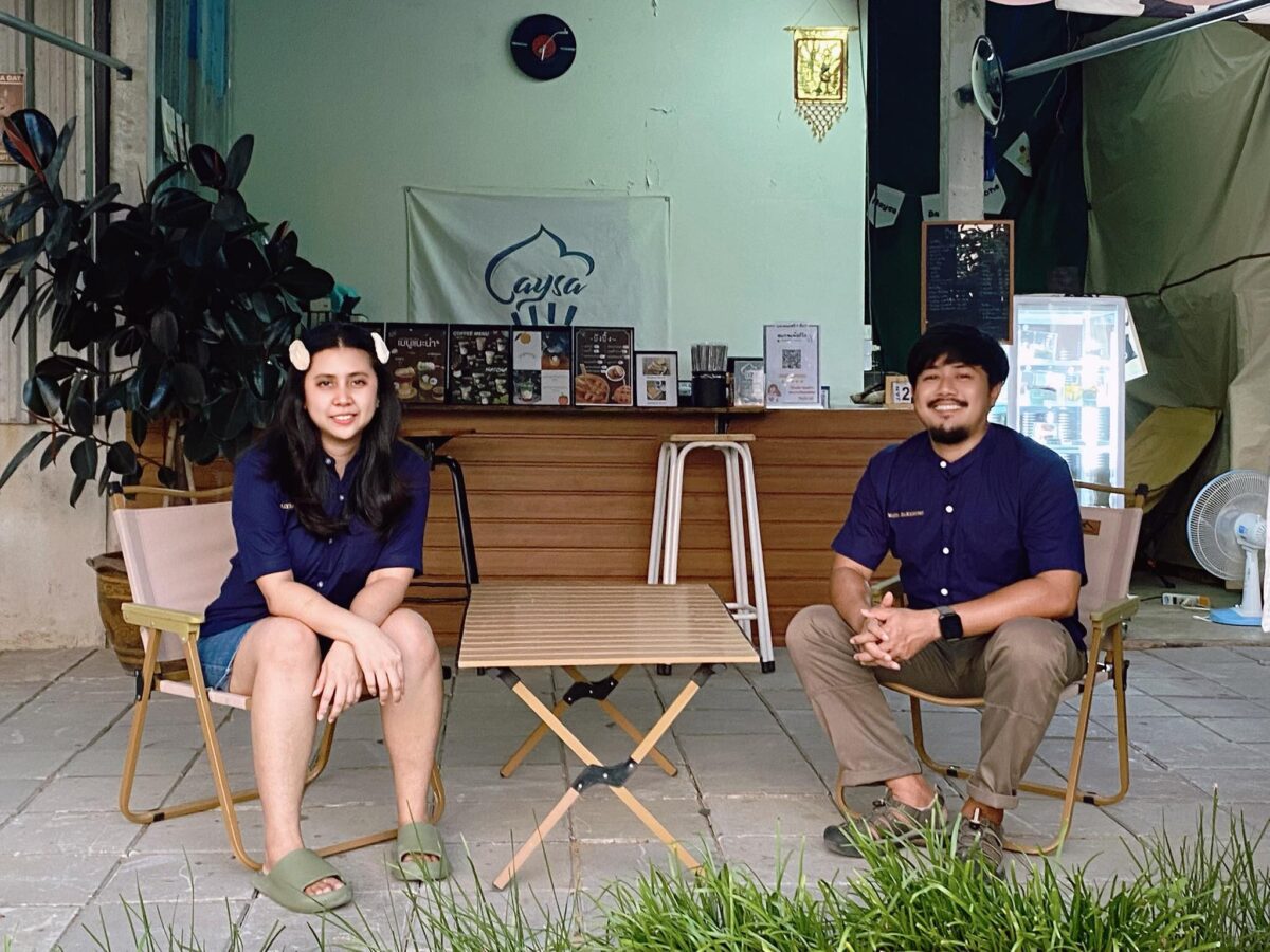 คาเฟ่ในโรงเก็บของ