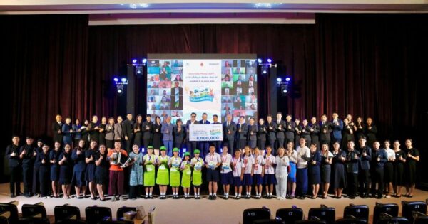ธ.กรุงเทพ มอบความรู้ปีที่ 17 ส่งหนังสือดีสู่ 400 โรงเรียน ชู ‘นิทานปั้นปัญญา’ สร้างโอกาสเรียนรู้ที่ยั่งยืน