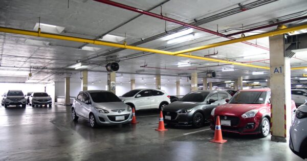 กทม. ให้ที่จอดรถใต้ลานคนเมืองได้แล้ว มอ’ไซค์จอดฟรี สี่ล้อชั่วโมง 20 ห้องน้ำครึ่งร้อย ที่จอดครึ่งพัน