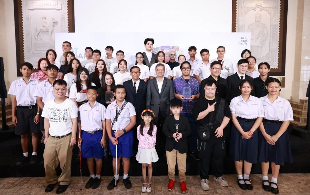 ศิลปะที่มากกว่าความสวยงาม “Art Speaks One Language” ส่งต่อโอกาสการศึกษาให้เด็กขาดแคลน สร้างความเท่าเทียมให้สังคม