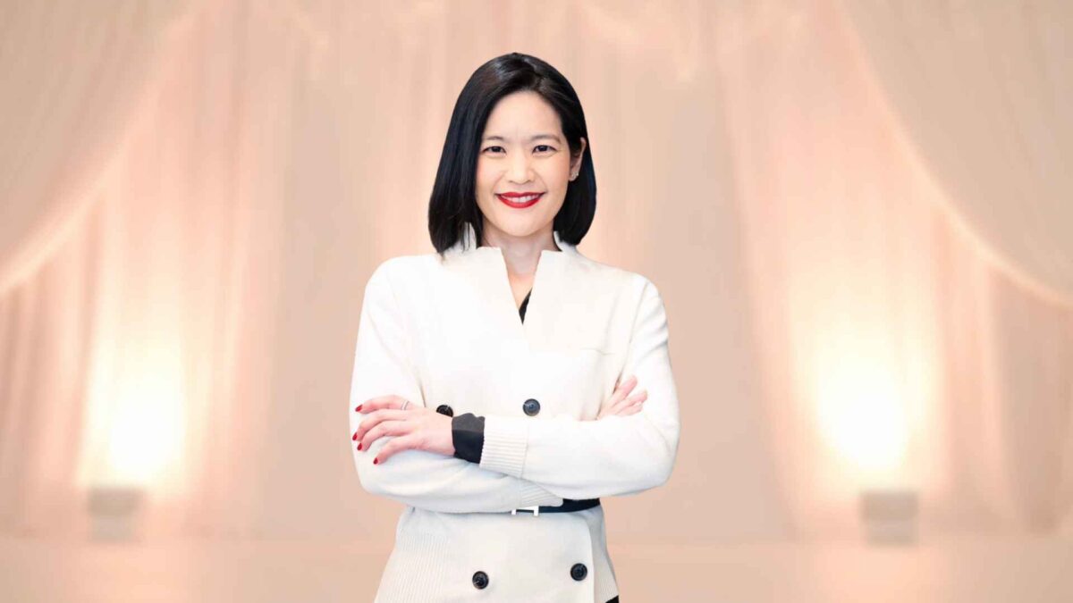 นางสาววริษฐา พัฒนรัชต์ ผู้บริหารสูงสุดฝ่ายการตลาดบัตรเครดิต “เคทีซี”