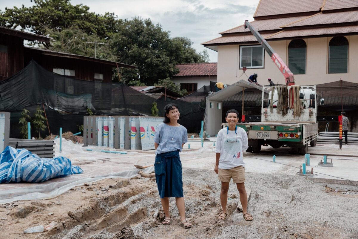 คุณส้มใหญ่และคุณส้มเล็ก เปิด The Yard Hostel ที่เชียงใหม่ 