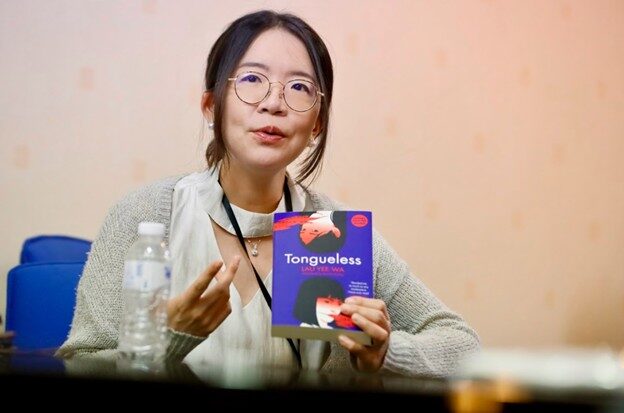 (Lau Yee-Wa เจ้าของผลงาน Tongueless )