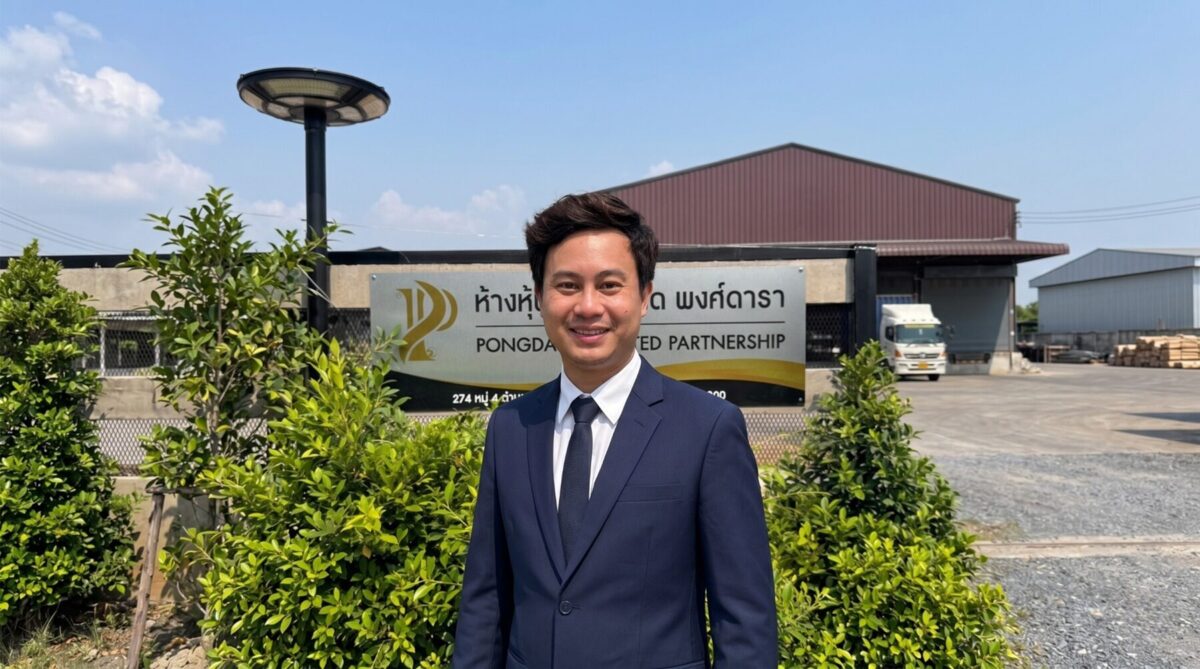 คุณชัย วีรศักดิ์ พงศ์ดา ผู้ก่อตั้งวิมานผ้าฝ้าย