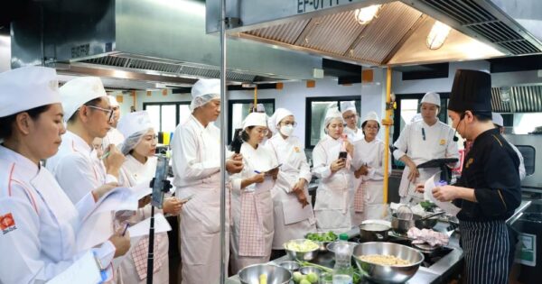 “สอวช. - ม.สวนดุสิต” ปลดล็อกธุรกิจอาหารยุคใหม่ ดันหลักสูตร Plant-Rich Diet ปั้นเครือข่ายอาหารแห่งอนาคต