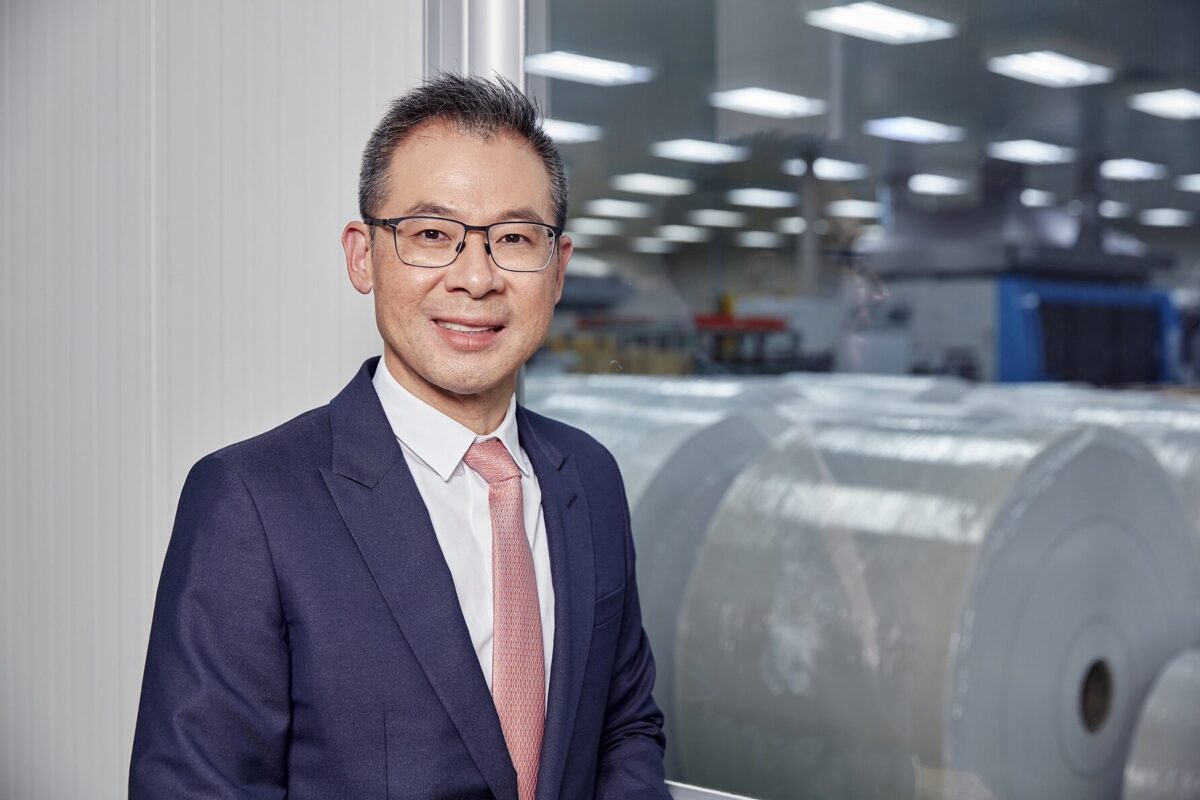 นายชัยวัฒน์ นันทิรุจ ประธานเจ้าหน้าที่บริหาร บริษัท เอกา โกลบอล จำกัด (EKA GLOBAL)