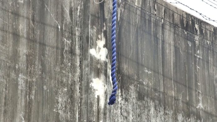 201609161233536-20041019184031
