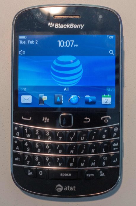 Blackberry smartphone in Washington, DC / AFP PHOTO / PAUL J. RICHARDS