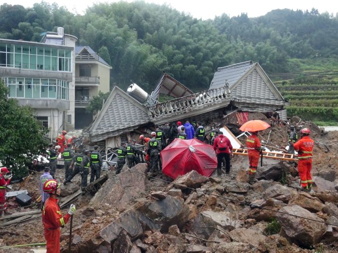 landslide area in the village of Sucun / AFP PHOTO / STR / China OUT