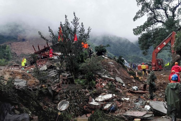 landslide area in the village of Sucun / AFP PHOTO / STR / China OUT