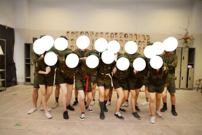 90-768x512