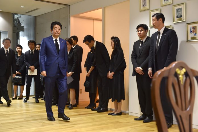 Japan's Prime Minister Shinzo Abe. / AFP PHOTO / KAZUHIRO NOGI