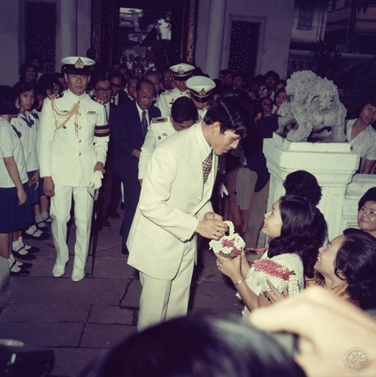 สมเด็จพระบรมโอรสาธิราชฯ สยามมกุฎราชกุมาร เสด็จพระราชดำเนินไปแสดงพระองค์เป็นพุทธมามกะ ณ วัดบวรนิเวศวิหาร กรุงเทพมหานคร