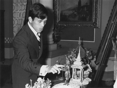 วันที่ 20 มกราคม พุทธศักราช 2521 พระบาทสมเด็จพระเจ้าอยู่หัว ทรงพระกรุณาโปรดเกล้าฯ ให้ พระราชครูวามเทพมุนีฯ เข้าเฝ้าฯ สมเด็จพระบรมโอรสาธิราชฯ สยามมกุฎราชกุมาร แทนพระองค์ เพื่อทรงเจิมเทวรูปพระอิศวร พระอุมา พระคเณศร์ พระนารายณ์ พระพรหม และพระราชทานเงินให้แก่หัวหน้าคณะพราหมณ์ผู้เป็นประธานในการประกอบพิธี ณ พระที่นั่งอัมพรสถาน พระราชวังดุสิต