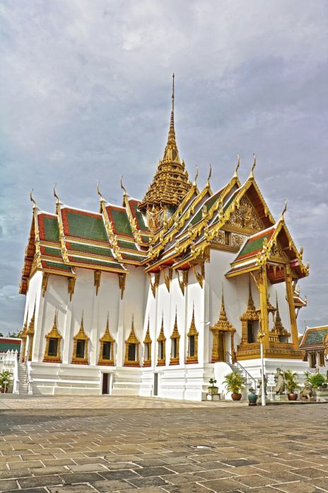 dusit_maha_prasat_in_cloudy_day