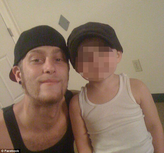 39f392b900000578-3893488-hutt_s_son_also_told_child_protection_services_that_her_25_year_-a-64_1478007313632