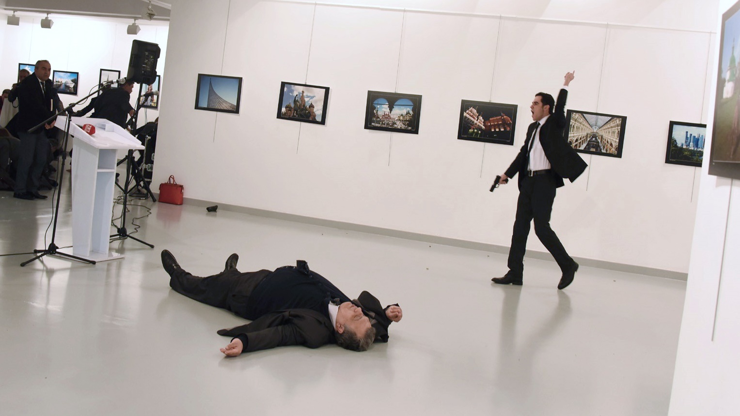 Андрей геннадьевич карлов дипломат. Андрей геннадьевич карлов дипломат. Мевлютом мерт алтынташем. Андрей геннадьевич карлов дипломат. Карлов дипломат в турции.