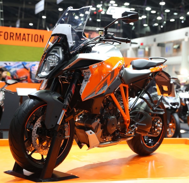 ktm-02-1_800x1200