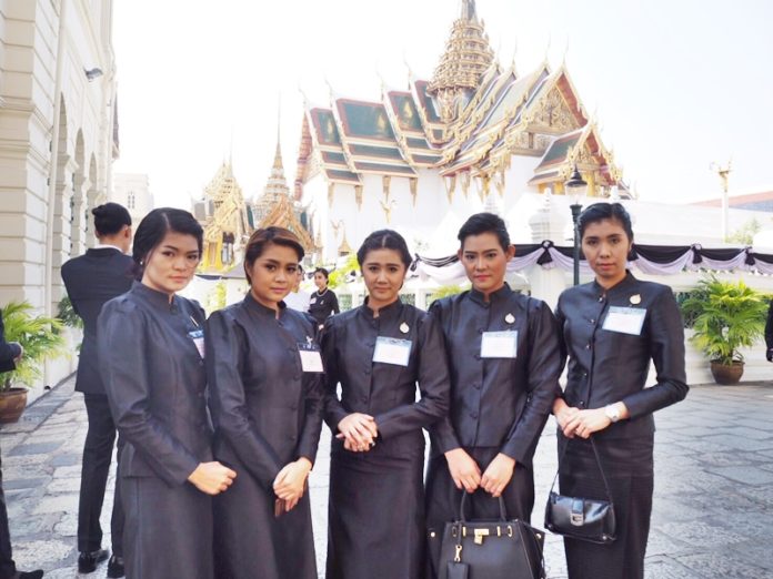 นางจิตติมา ณ บางช้าง และสมาชิกราชินีกุล ณ บางช้าง