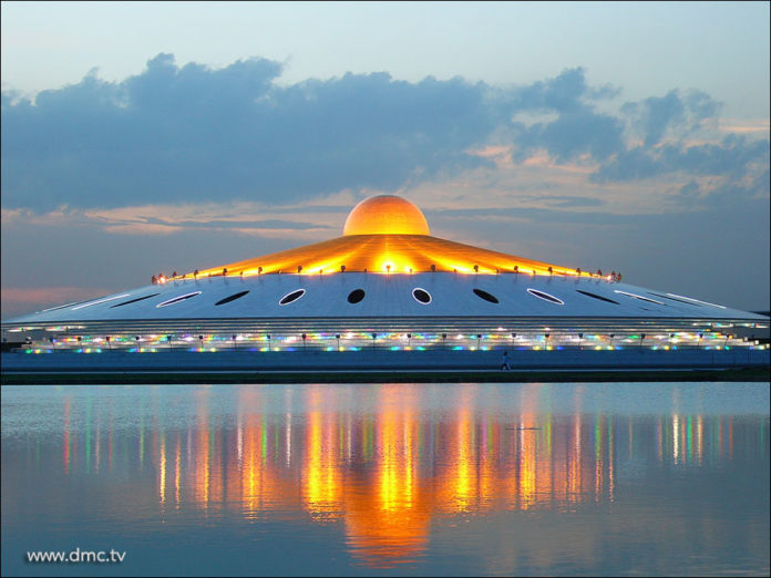 dhammakaya-temple-wiharnlaungpu-1