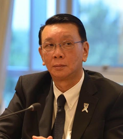 ชูเกียรติ โอภาสวงศ์