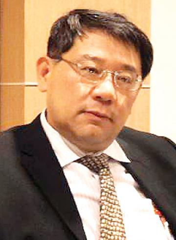 สุระชัย เอี่ยมวชิรสกุล
