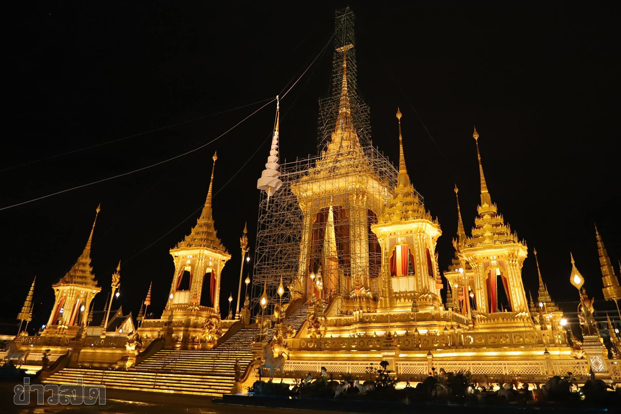 คอลัมน์ ข่าวสดทีวีไกด์ : ถ่ายทอดสดพิธียกพระนพปฎลมหา ...