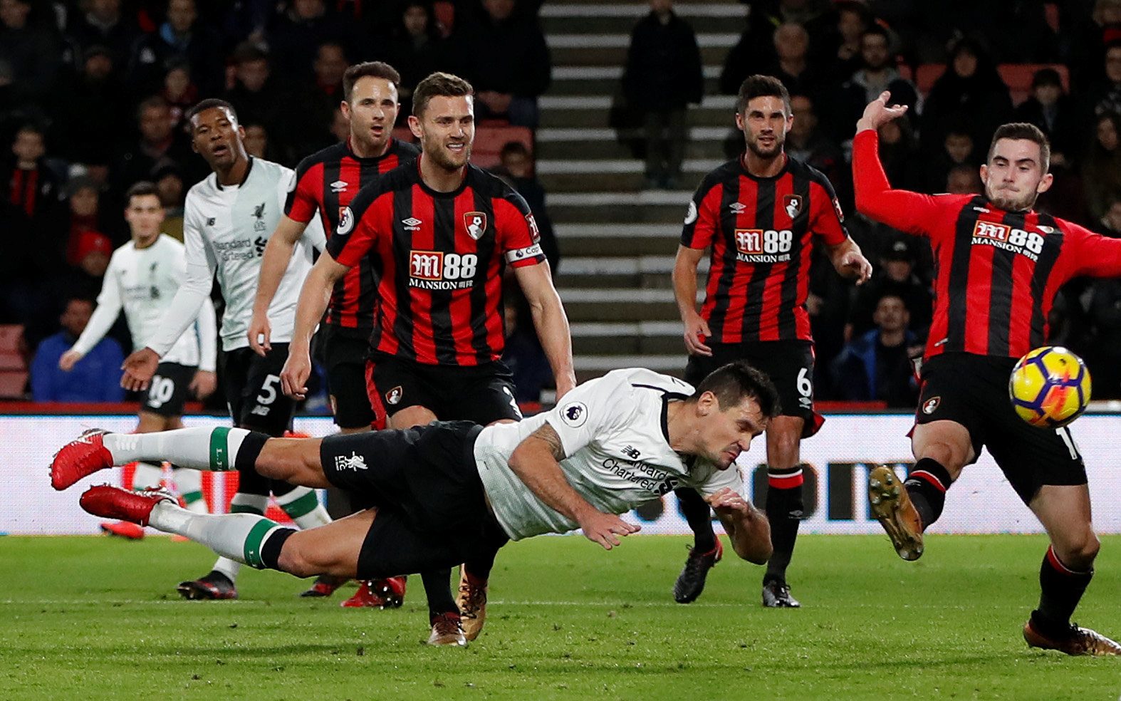 ลิเวอร์พูลบุกต้อนชนะบอร์นมัธสบายเท้า 4-0 ขึ้นอันดับ 4 - ข่าวสด