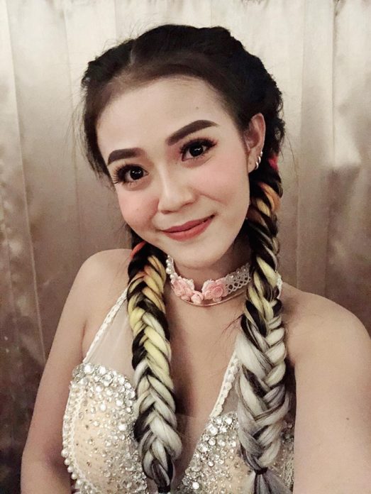 ก้อง