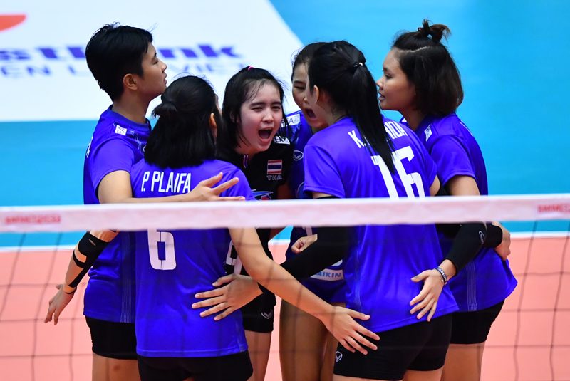 ตบสาวไทย