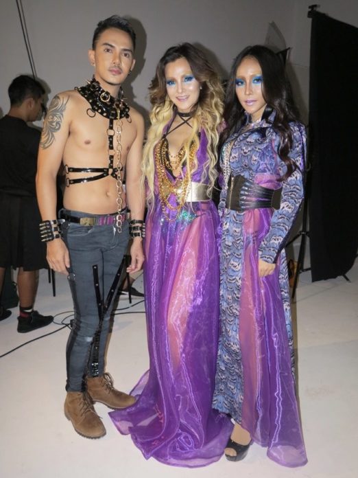 แคนดี้ รากแก่น แคนดี้ รากแก่น สลัดผ้า ถ่ายเซ็กซี่