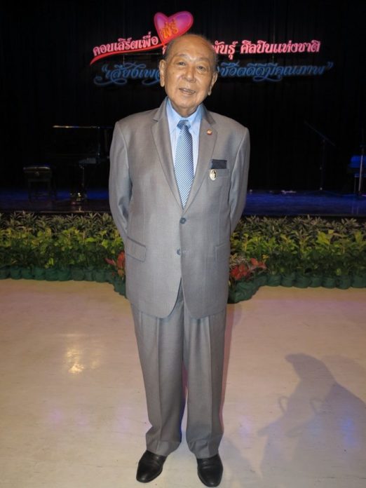 สวลี ผกาพันธุ์ สุเทพ วงศ์กำแหง นำทีมศิลปิน แถลงข่าว คอนเสิร์ตเพื่อพี่รี่ สวลี ผกาพันธุ์