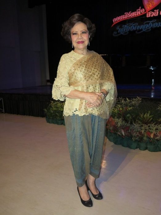 สวลี ผกาพันธุ์ สุเทพ วงศ์กำแหง นำทีมศิลปิน แถลงข่าว คอนเสิร์ตเพื่อพี่รี่ สวลี ผกาพันธุ์