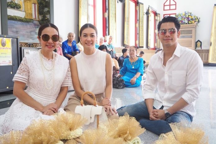 เขต ธาราเขต บวชทดแทนคุณพ่อแม่ ฤกษ์ดีตรงวันเกิด เพื่อนดาราร่วมอนุโมทนาบุญ