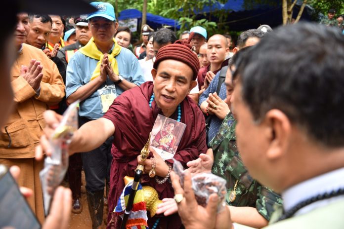 สาธุ รัวๆ !! พระครูบาบุญชุ่ม