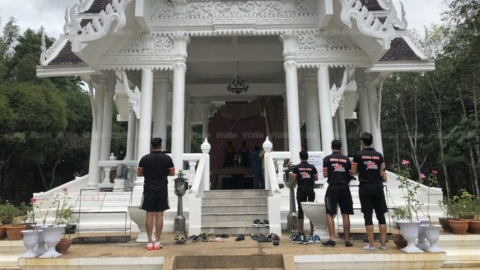 สถานที่สักการะท้าวเทพกระษัตรี-ท้าวศรีสุนทร ภายในวัดม่วงโกมารภัจจ์ จ.ภูเก็ต