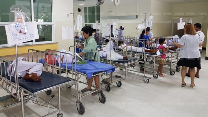 สภาพของกลุ่มนักเรียนที่นอนอยู่ในโรงพยาบาล