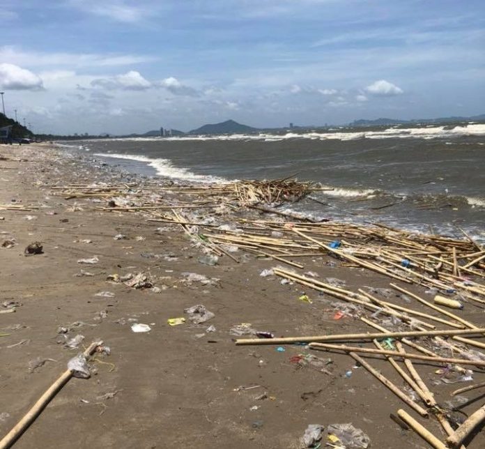  ขยะกองพะเนิน เกลื่อนหาดบางแสน 