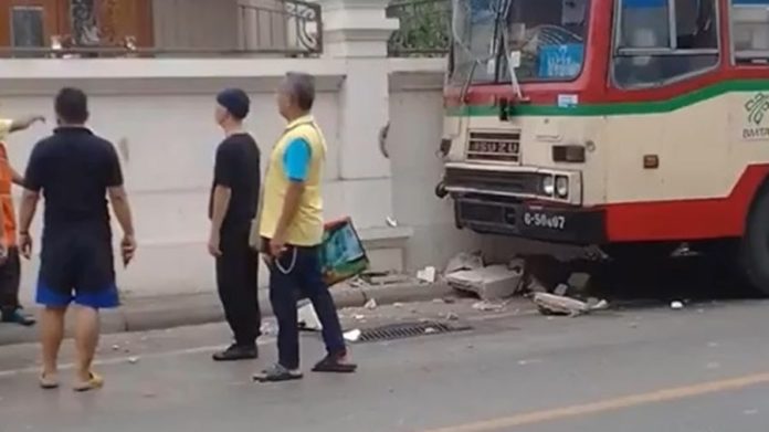 โชคดีไม่มีใครตาย!