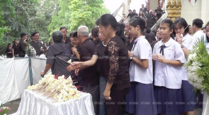 ทั้งวัดร่ำไห้! 