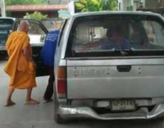 แจ้งจับพระเถื่อนอ้างวัดดังเรี่ยไรเงินสร้างกฏิ