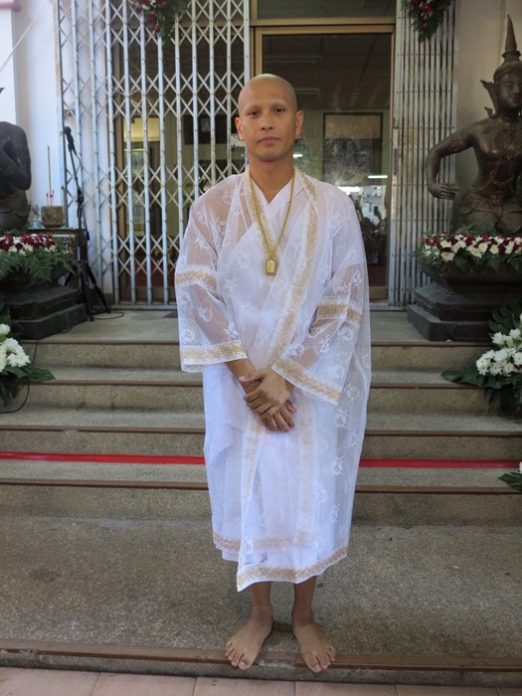 โอ อนุชิต 'โอ อนุชิต' บวชทดแทนคุณบิดมารดา ได้รับฉายา 'อนุชิโต' แปลว่า 'ผู้ชนะทั้งปวง'